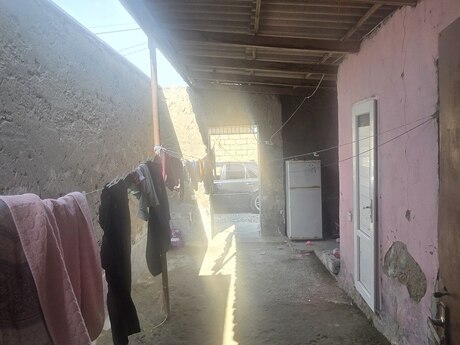 2 otaqlı həyət evi/bağ evi - Sabunçu r. - 30 m²