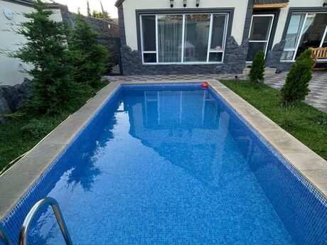 4 otaqlı həyət evi/bağ evi - Şüvəlan q. - 200 m²