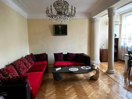 4 otaqlı köhnə tikili - Nəsimi r. - 125 m²