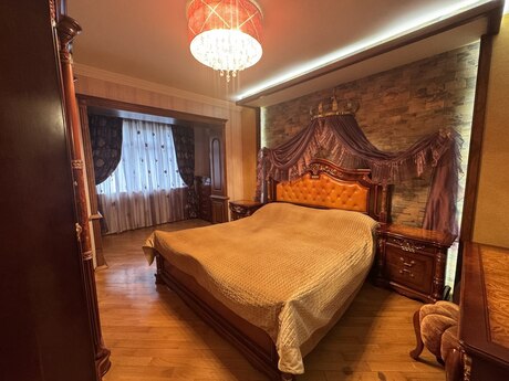 3 otaqlı köhnə tikili - Xalqlar Dostluğu m. - 100 m²