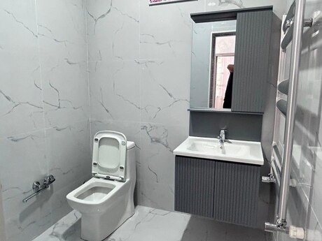 4 otaqlı həyət evi/bağ evi - Saray q. - 110 m²