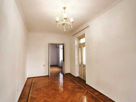 2 otaqlı köhnə tikili - İçəri Şəhər m. - 55 m²