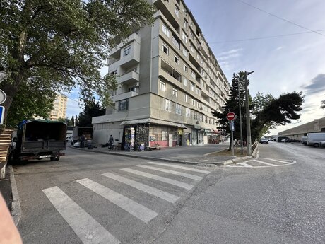5 otaqlı köhnə tikili - Neftçilər m. - 127 m²