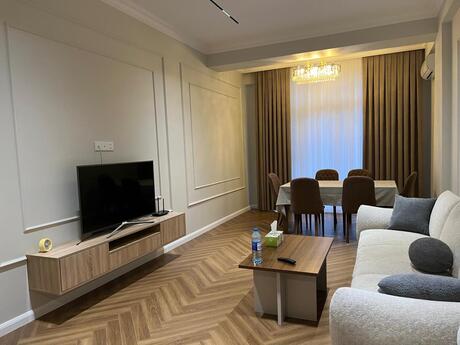 2 otaqlı yeni tikili - Elmlər Akademiyası m. - 75 m²