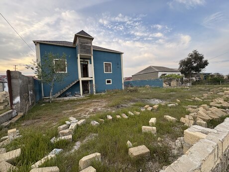 4 otaqlı həyət evi/bağ evi - Məmmədli q. - 240 m²