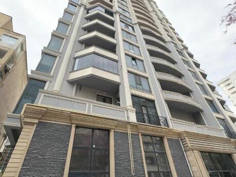 4 otaqlı yeni tikili - Nəsimi r. - 175 m²