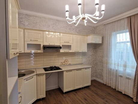 5 otaqlı həyət evi, 200 m², Yeni Ramana: 195 000 ₼ 5