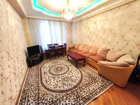 Elan №6116274 - Bakı, Şah İsmayıl Xətai m., 2 otaqlı, 85 m², 2/7 mərtəbə