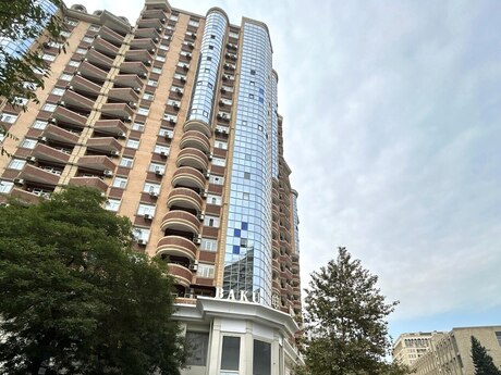 Elan №6116269 - Bakı, Gənclik m., 3 otaqlı, 130 m², 4/16 mərtəbə