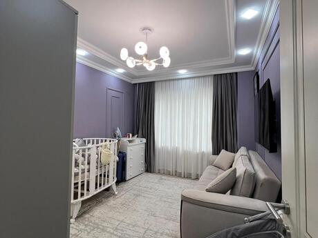 3 otaqlı köhnə tikili - İnşaatçılar m. - 90 m²