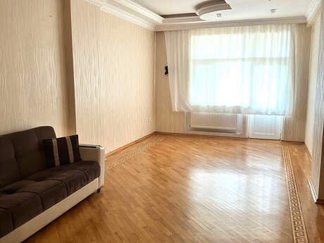 3 otaqlı yeni tikili - Neftçilər m. - 135 m²