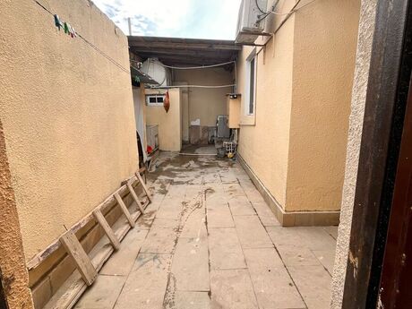 4 otaqlı həyət evi/bağ evi - Binəqədi q. - 100 m²