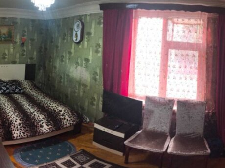 2 otaqlı köhnə tikili - Elmlər Akademiyası m. - 45 m²