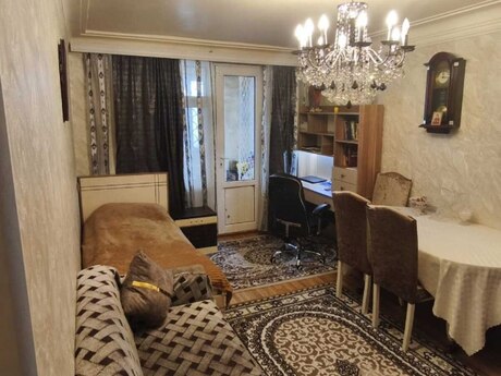 2 otaqlı köhnə tikili - Elmlər Akademiyası m. - 45 m²