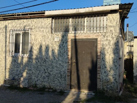 3 otaqlı həyət evi/bağ evi - Nəriman Nərimanov m. - 50 m²