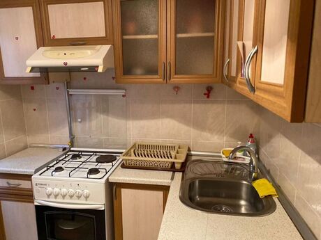 1 otaqlı köhnə tikili - Elmlər Akademiyası m. - 35 m²