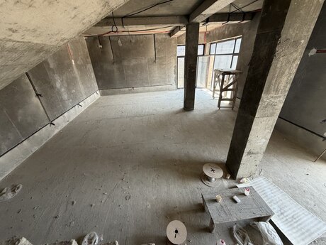 6 otaqlı həyət evi/bağ evi - Şüvəlan q. - 360 m²