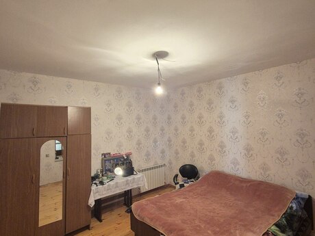 6 otaqlı həyət evi/bağ evi - Xocəsən q. - 227 m²
