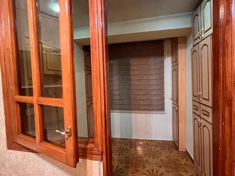 2 otaqlı köhnə tikili - Azadlıq Prospekti m. - 65 m²