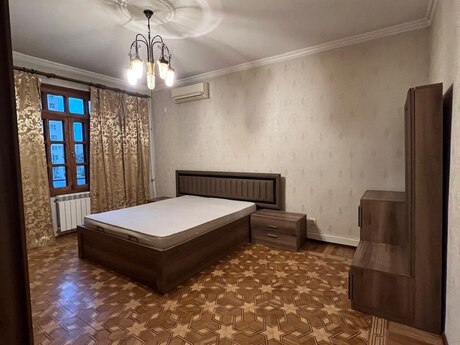 3 otaqlı köhnə tikili - Neftçilər m. - 90 m²