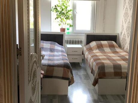 4 otaqlı köhnə tikili - Neftçilər m. - 100 m²