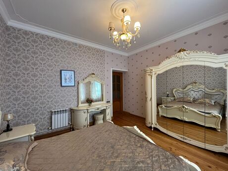 5 otaqlı həyət evi/bağ evi - NZS q. - 150 m²