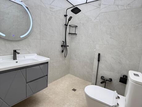 1 otaqlı köhnə tikili - İnşaatçılar m. - 35 m²