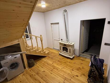 4 otaqlı həyət evi/bağ evi - Sabunçu q. - 221 m²
