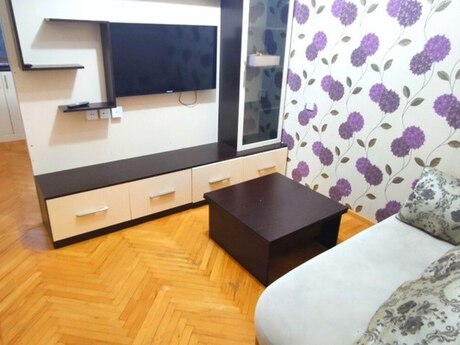 1 otaqlı köhnə tikili - Səbail r. - 46 m²