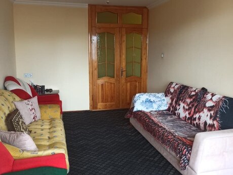 2 otaqlı köhnə tikili - Xalqlar Dostluğu m. - 55 m²