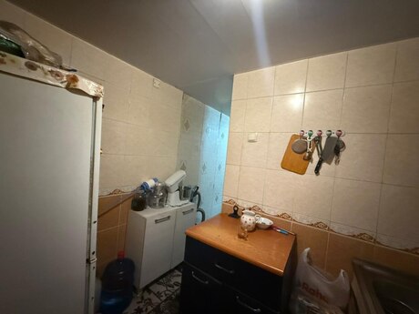 2 otaqlı köhnə tikili - Neftçilər m. - 50 m²