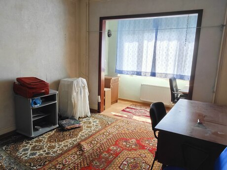 3 otaqlı köhnə tikili - Xətai r. - 80 m²