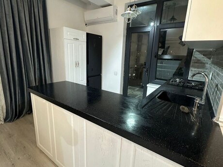 3 otaqlı yeni tikili - 28 May m. - 86 m²