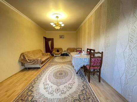 3 otaqlı köhnə tikili - 9-cu mikrorayon q. - 80 m²
