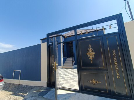 3 otaqlı həyət evi/bağ evi - Saray q. - 85 m²