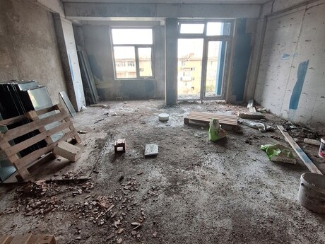 1-комн. новостройка - м. Иншаатчылар - 45 м²