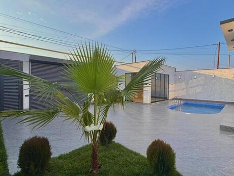 4 otaqlı həyət evi/bağ evi - Mərdəkan q. - 160 m²