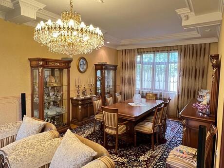 6-комн. дом/дача - м. Ахмедлы - 200 м²