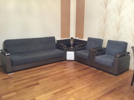 4 otaqlı həyət evi/bağ evi - Novxanı q. - 200 m²