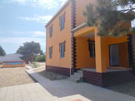 4 otaqlı həyət evi/bağ evi - Mərdəkan q. - 150 m²