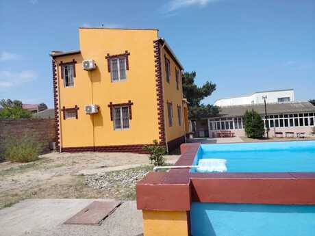4 otaqlı həyət evi/bağ evi - Mərdəkan q. - 150 m²