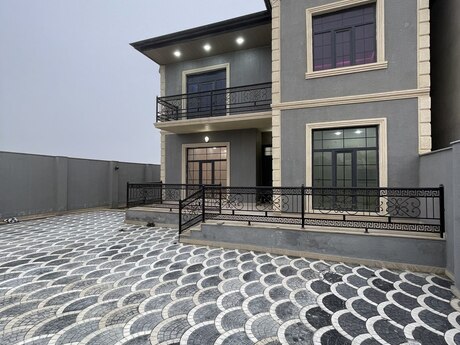 4 otaqlı həyət evi/bağ evi - Zığ q. - 160 m²