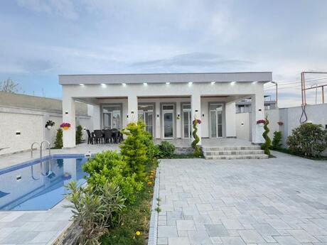 4 otaqlı həyət evi/bağ evi - Şüvəlan q. - 170 m²