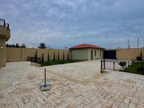5 otaqlı həyət evi/bağ evi - Şüvəlan q. - 450 m²