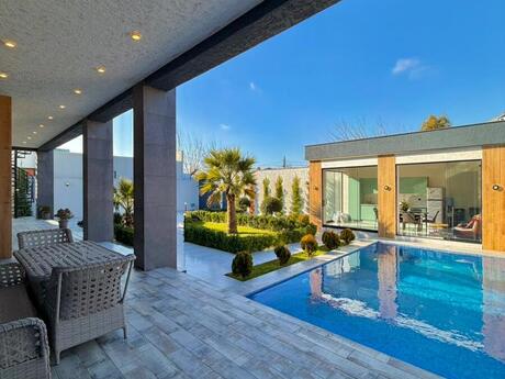 5 otaqlı həyət evi/bağ evi - Mərdəkan q. - 230 m²