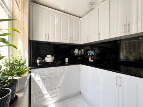 2 otaqlı köhnə tikili - Bakmil m. - 45 m²