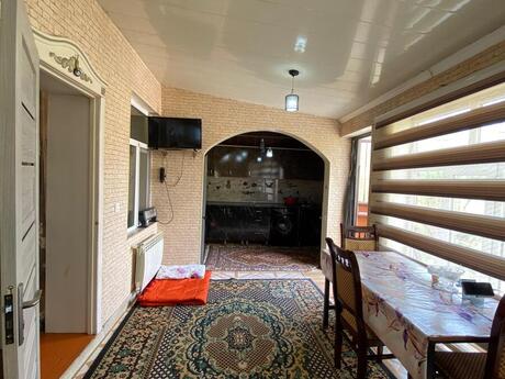4 otaqlı həyət evi/bağ evi - Binəqədi q. - 145 m²