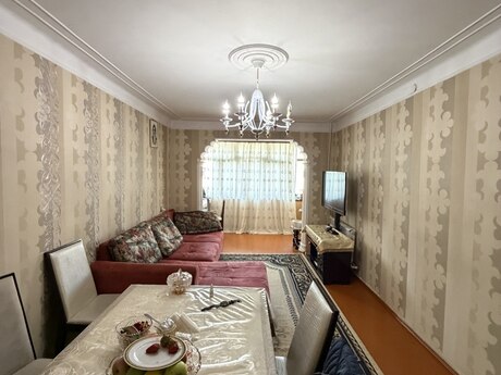 4 otaqlı köhnə tikili - Neftçilər m. - 100 m²
