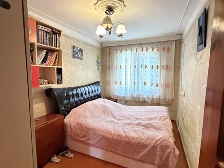 4 otaqlı köhnə tikili - Neftçilər m. - 100 m²