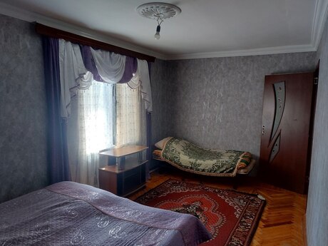 2 otaqlı köhnə tikili - Elmlər Akademiyası m. - 54 m²